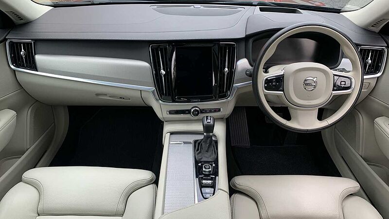 Volvo V90 Cross Country D5 AWD Plus Automatic