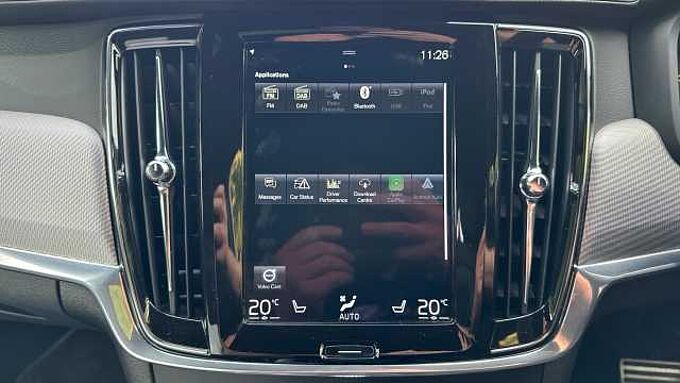 Volvo S90 Recharge R-Design, T8 AWD plug-in hybrid (Pilot Assist)
