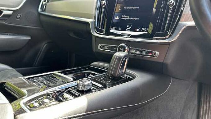 Volvo S90 Recharge R-Design, T8 AWD plug-in hybrid (Pilot Assist)