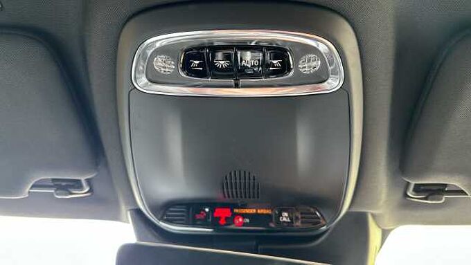 Volvo S90 Recharge R-Design, T8 AWD plug-in hybrid (Pilot Assist)
