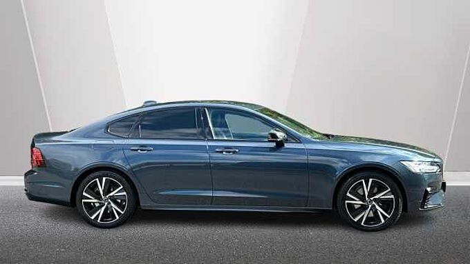 Volvo S90 Recharge R-Design, T8 AWD plug-in hybrid (Pilot Assist)