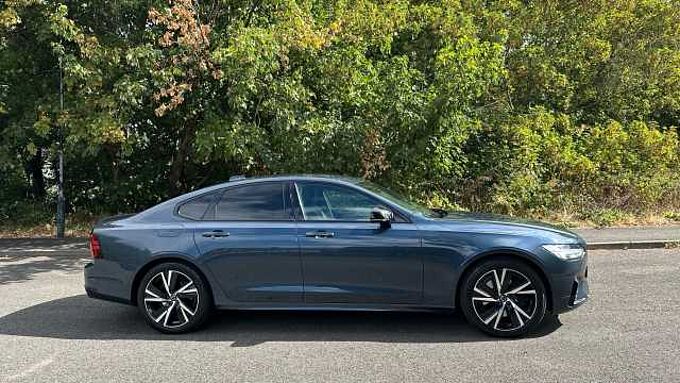 Volvo S90 Recharge R-Design, T8 AWD plug-in hybrid (Pilot Assist)