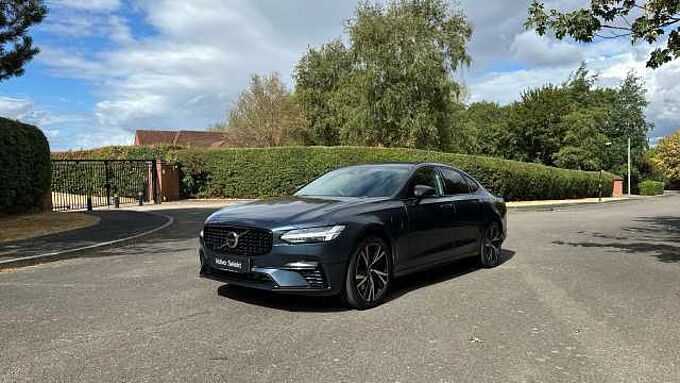 Volvo S90 Recharge R-Design, T8 AWD plug-in hybrid (Pilot Assist)