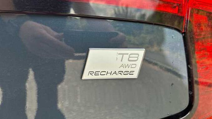 Volvo S90 Recharge R-Design, T8 AWD plug-in hybrid (Pilot Assist)