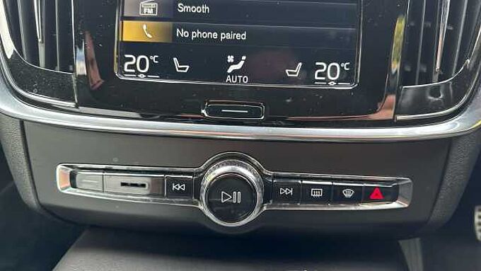 Volvo S90 Recharge R-Design, T8 AWD plug-in hybrid (Pilot Assist)