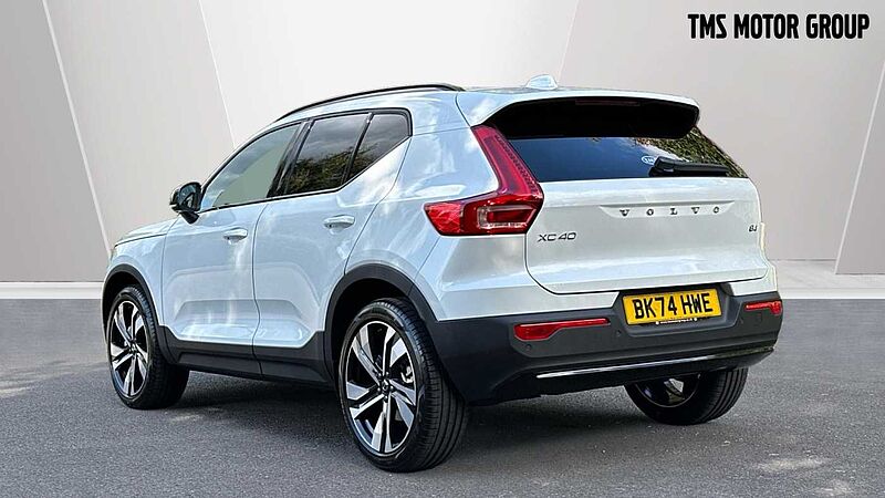 Volvo XC40 Ultra, B4 Mild hybrid, Petrol, Dark