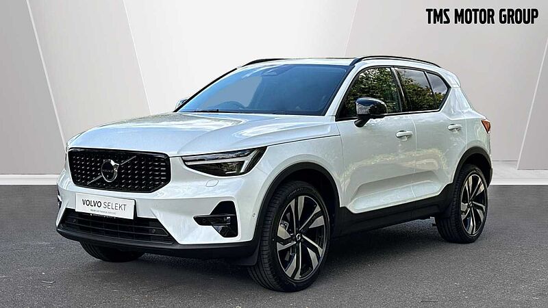 Volvo XC40 Ultra, B4 Mild hybrid, Petrol, Dark