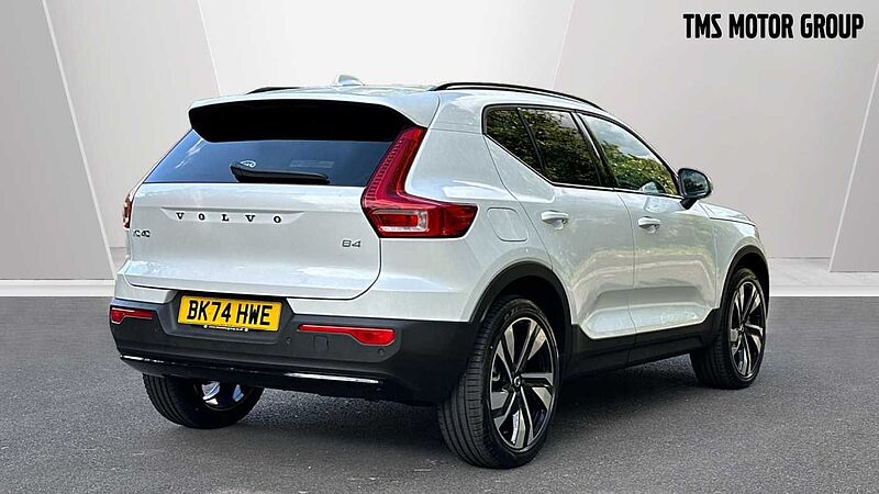 Volvo XC40 Ultra, B4 Mild hybrid, Petrol, Dark