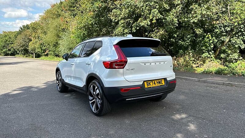 Volvo XC40 Ultra, B4 Mild hybrid, Petrol, Dark