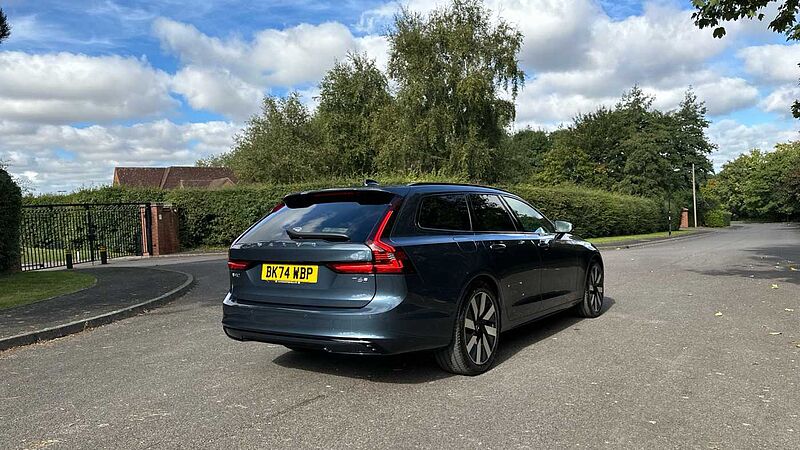 Volvo V90 Plus, T6 AWD Plug-in hybrid, Electric/Petrol, Dark