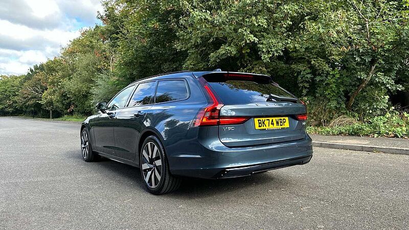 Volvo V90 Plus, T6 AWD Plug-in hybrid, Electric/Petrol, Dark