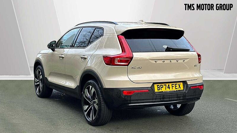 Volvo XC40 Ultra, B3 Mild hybrid, Petrol, Dark