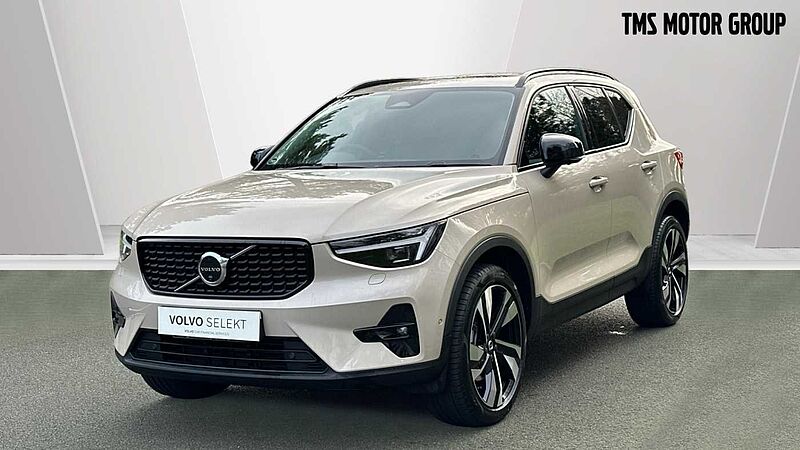 Volvo XC40 Ultra, B3 Mild hybrid, Petrol, Dark