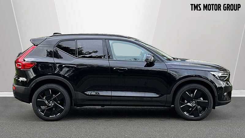 Volvo XC40 Black Edition Ultra, B4 Mild hybrid, Petrol