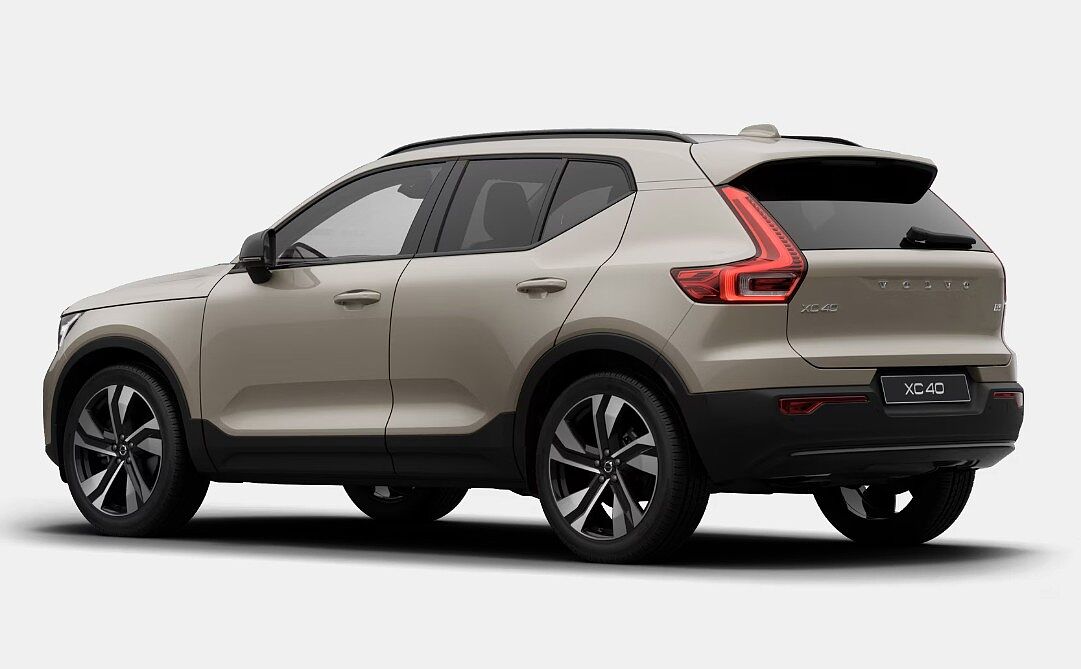 Volvo XC40 Ultra, B3 Mild hybrid, Petrol, Dark (BLOND LEATHER! PANORAMIC ROOF! )