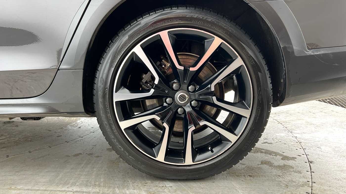 Volvo V90 Cross Country Ultimate, B5 AWD mild hybrid, Petrol