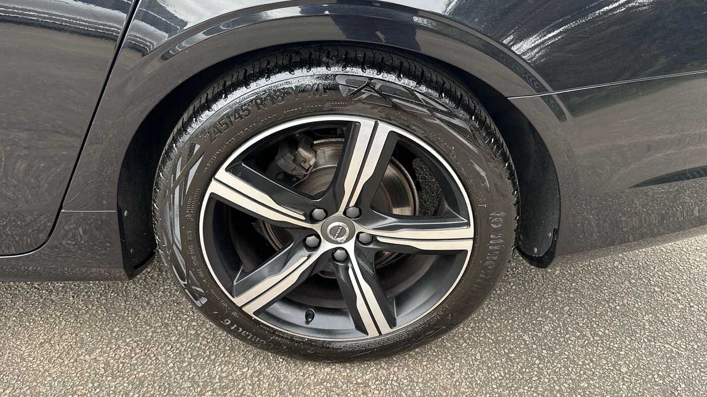 Volvo S90 D4 R-Design Automatic (Winter Pack)