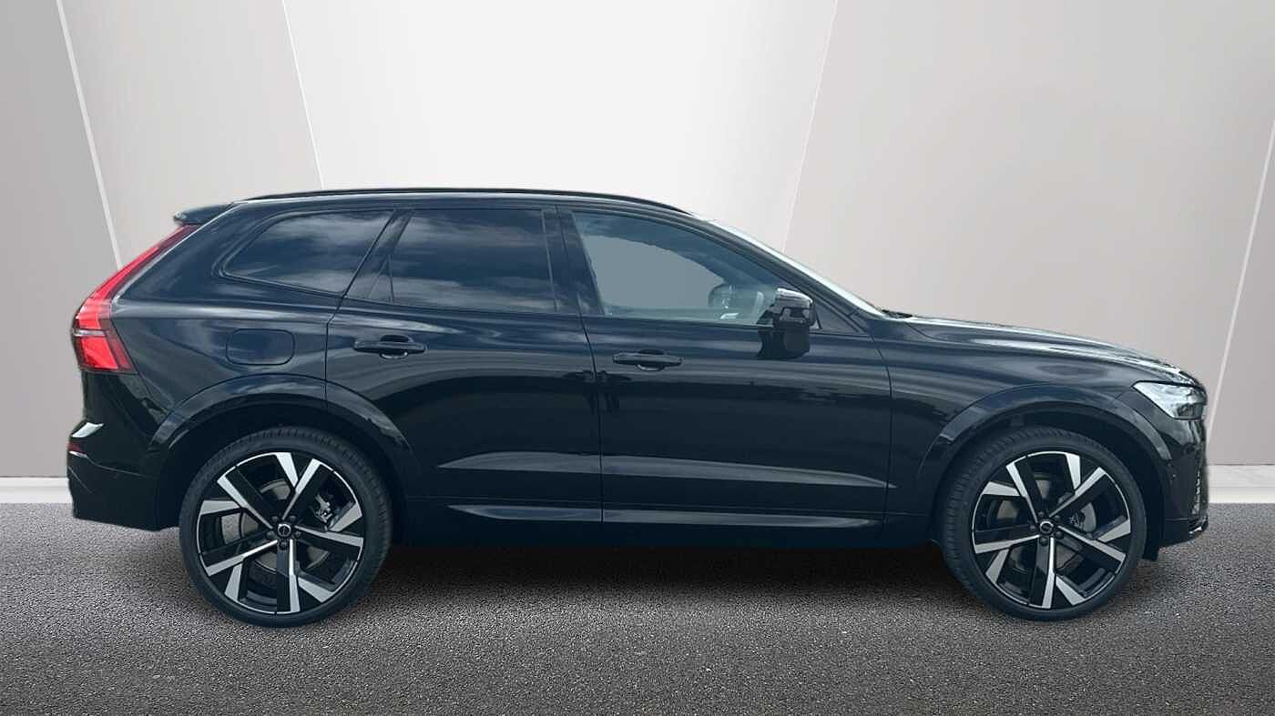 Volvo XC60 Black Edition Ultra, T8 AWD Plug-in hybrid, Electric/Petrol (£9000 SAVING! )
