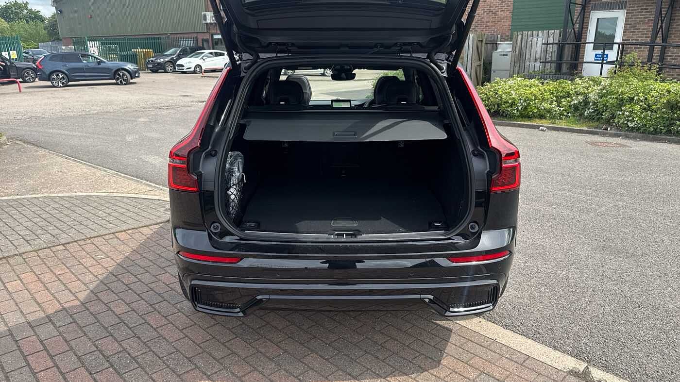 Volvo XC60 Black Edition Ultra, T8 AWD Plug-in hybrid, Electric/Petrol