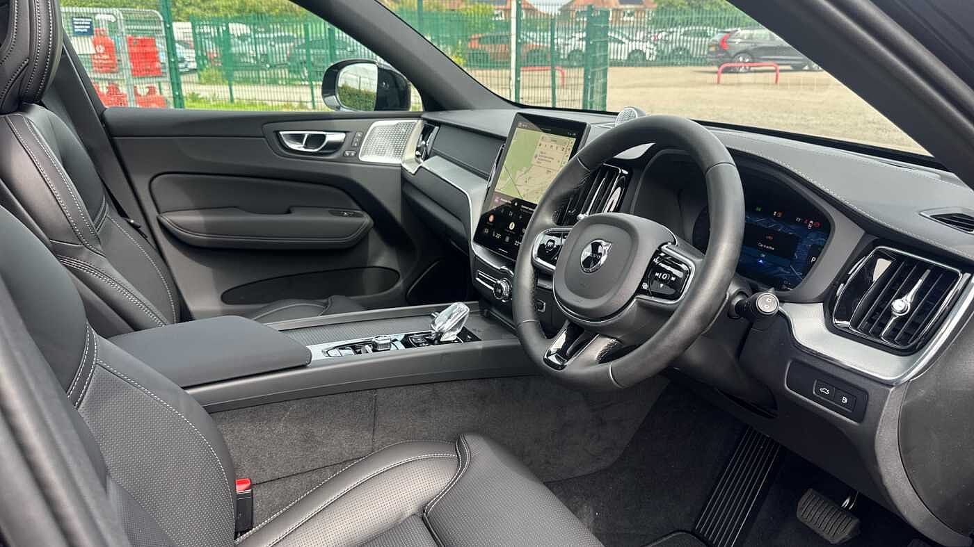 Volvo XC60 Black Edition Ultra, T8 AWD Plug-in hybrid, Electric/Petrol