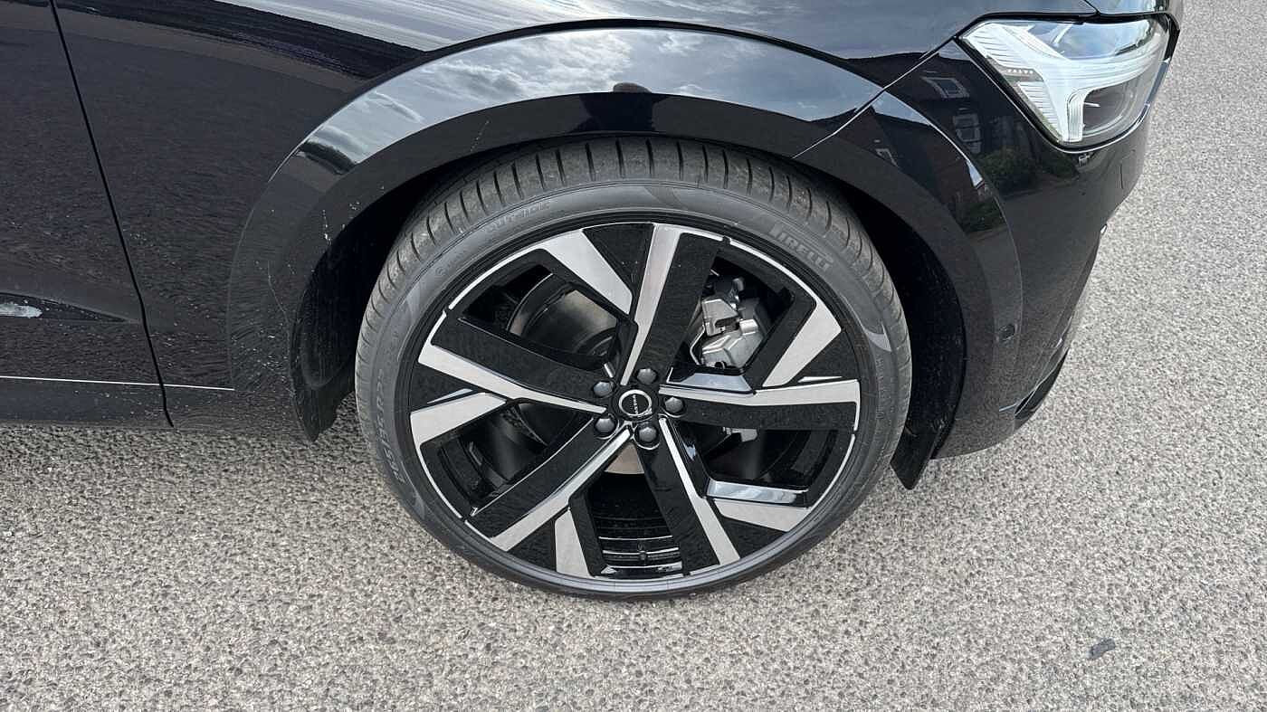 Volvo XC60 Black Edition Ultra, T8 AWD Plug-in hybrid, Electric/Petrol