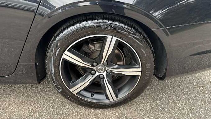 Volvo S90 D4 R-Design Automatic (Winter Pack)
