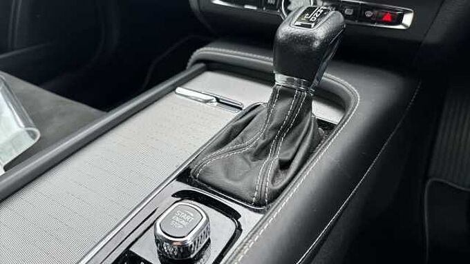Volvo S90 D4 R-Design Automatic (Winter Pack)