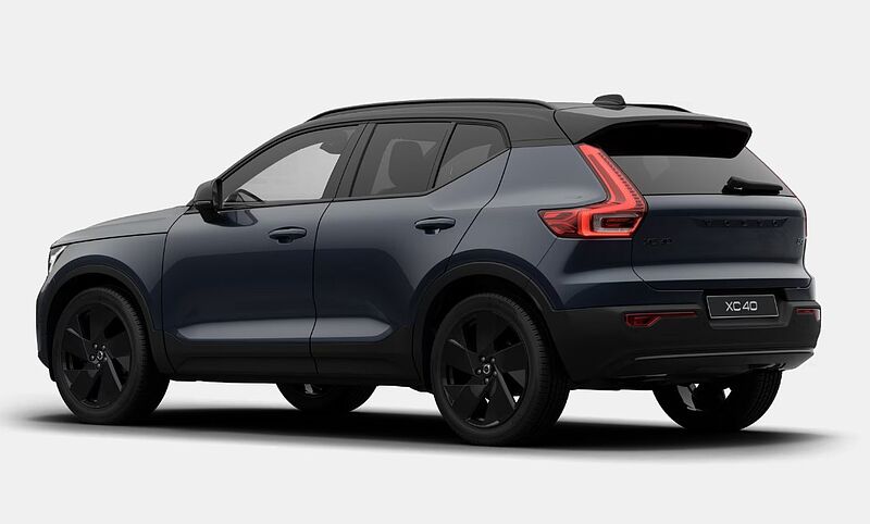 Volvo XC40 Black Edition Ultra, B4 Mild hybrid, Petrol (PAN ROOF! 20&Prime; GLOSS BLACK ALLOYS! )