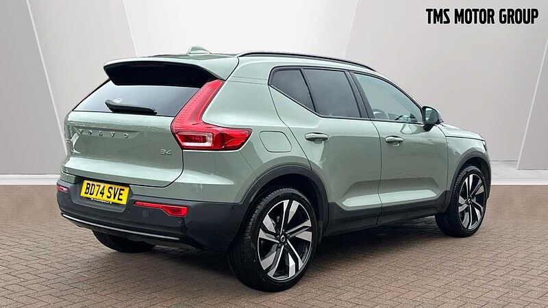 Volvo XC40 Ultra, B4 Mild hybrid, Petrol, Dark