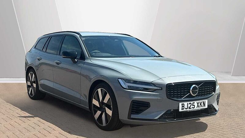 Volvo V60 Plus, T6 AWD Plug-in hybrid, Electric/Petrol, Dark