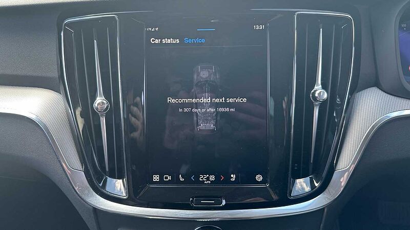 Volvo V60 Plus, T6 AWD Plug-in hybrid, Electric/Petrol, Dark