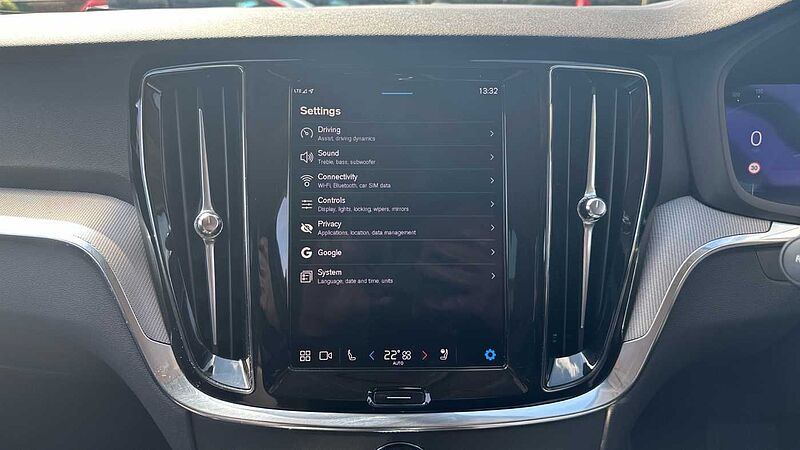 Volvo V60 Plus, T6 AWD Plug-in hybrid, Electric/Petrol, Dark