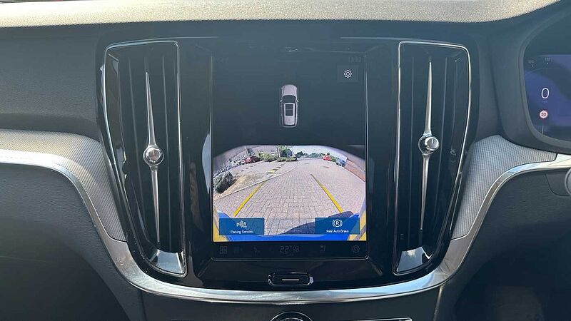Volvo V60 Plus, T6 AWD Plug-in hybrid, Electric/Petrol, Dark