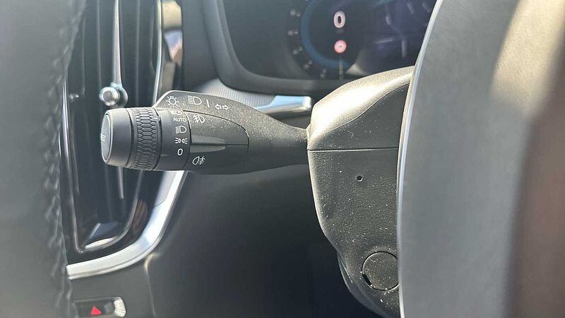 Volvo V60 Plus, T6 AWD Plug-in hybrid, Electric/Petrol, Dark