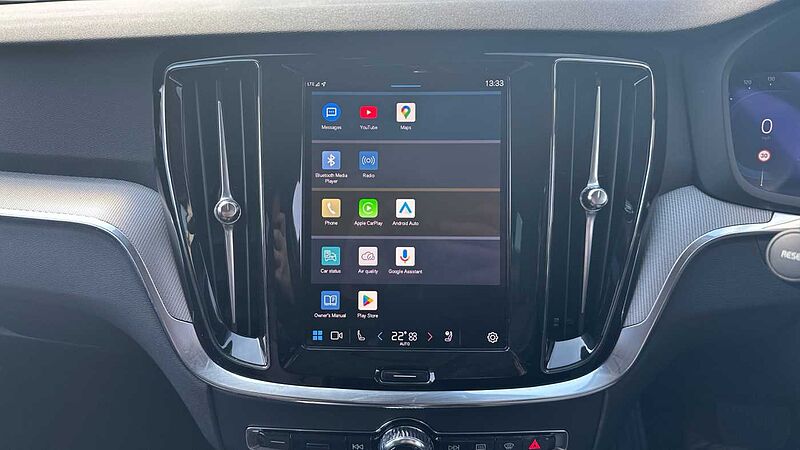 Volvo V60 Plus, T6 AWD Plug-in hybrid, Electric/Petrol, Dark