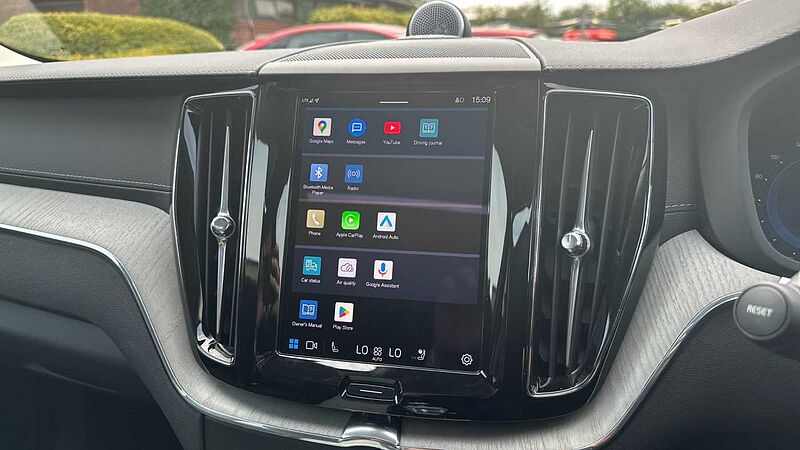 Volvo XC60 Ultra, B5 AWD Mild hybrid, Petrol, Dark