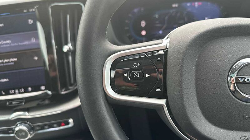 Volvo XC60 Ultra, B5 AWD Mild hybrid, Petrol, Dark