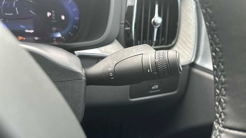Volvo XC60 Ultra, B5 AWD Mild hybrid, Petrol, Dark