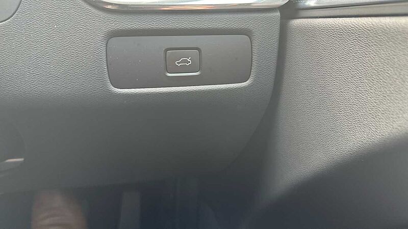 Volvo XC60 Ultra, B5 AWD Mild hybrid, Petrol, Dark