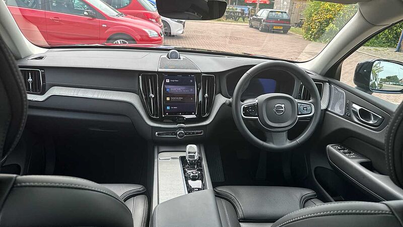 Volvo XC60 Ultra, B5 AWD Mild hybrid, Petrol, Dark