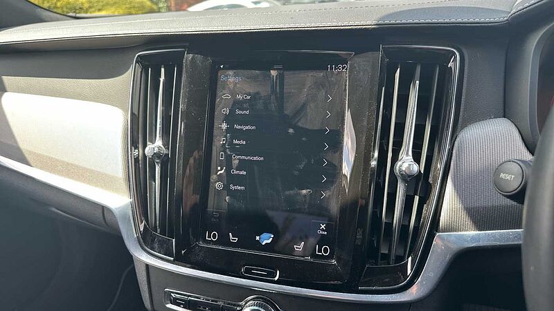 Volvo S90 T8 AWD Twin Engine R-Design Plus Automatic