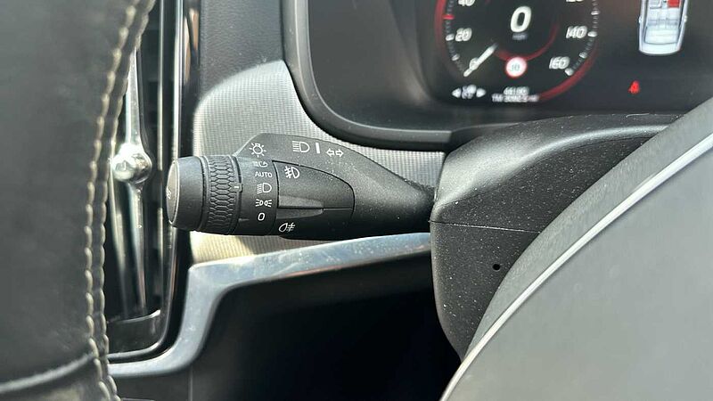 Volvo S90 T8 AWD Twin Engine R-Design Plus Automatic