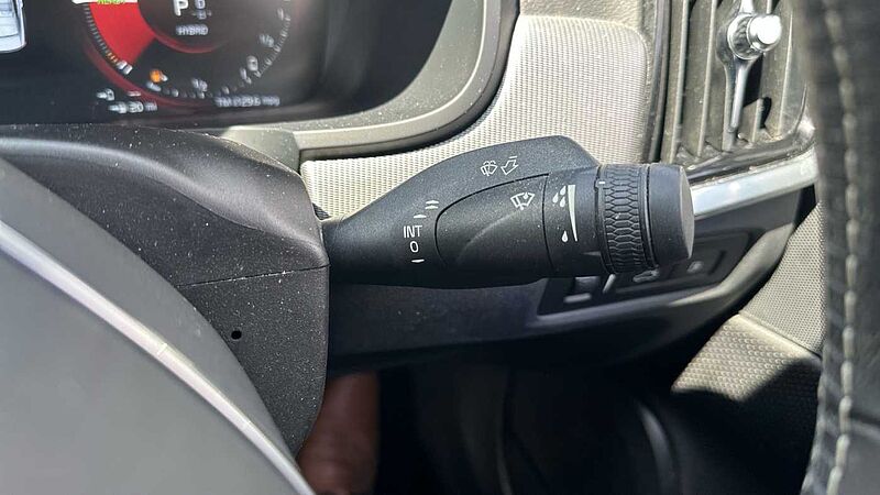Volvo S90 T8 AWD Twin Engine R-Design Plus Automatic
