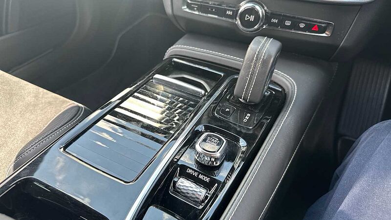 Volvo S90 T8 AWD Twin Engine R-Design Plus Automatic