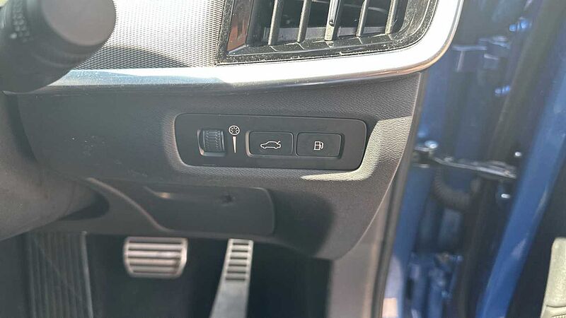 Volvo S90 T8 AWD Twin Engine R-Design Plus Automatic