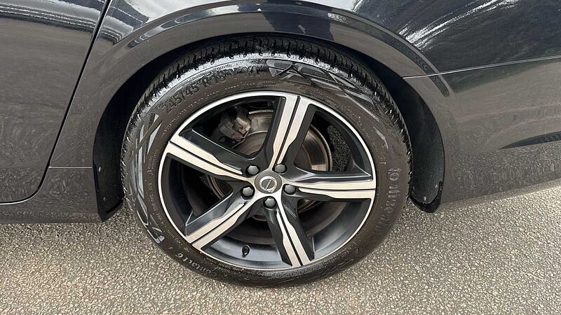 Volvo S90 D4 R-Design Automatic (Winter Pack)