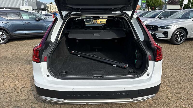 Volvo V90 Cross Country Country, B5 AWD mild hybrid (DRIVER ASSISTANCE! PARK ASSIST! )