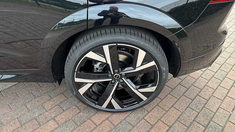 Volvo XC60 Black Edition Ultra, T8 AWD Plug-in hybrid, Electric/Petrol