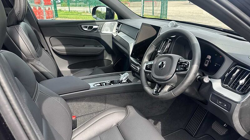 Volvo XC60 Black Edition Ultra, T8 AWD Plug-in hybrid, Electric/Petrol