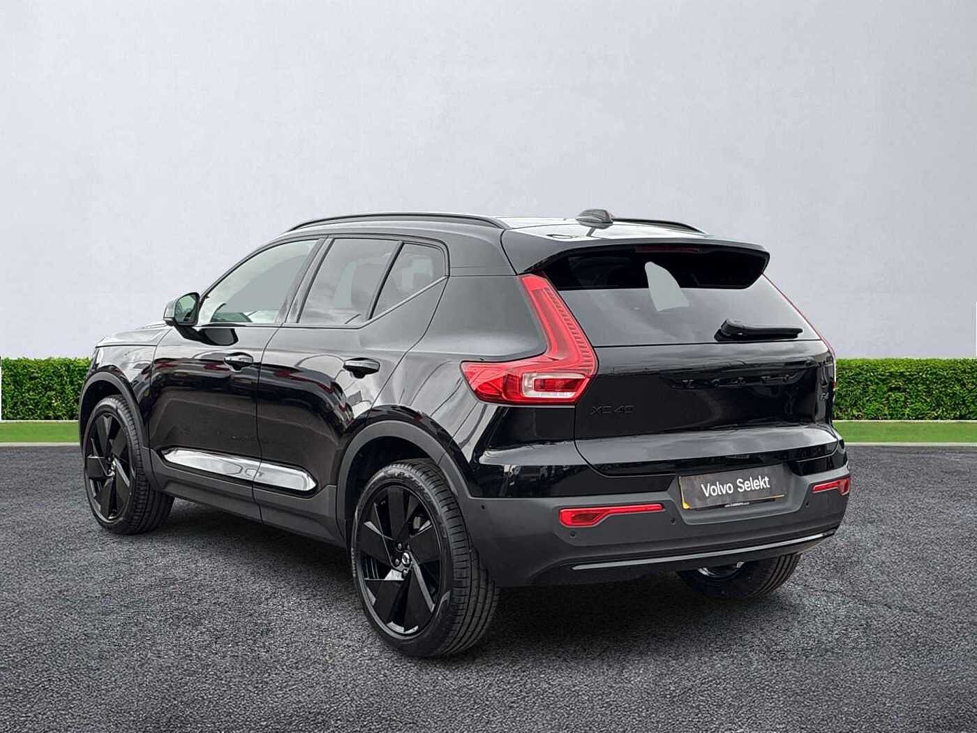 Volvo XC40 2.0 B4P Ultra Black Edition 5Dr Auto